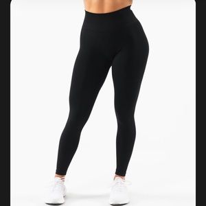 Alphalete Amplify Leggings